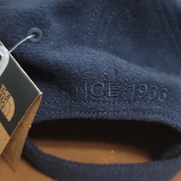 The North Face Cap - Picture 2 of 5